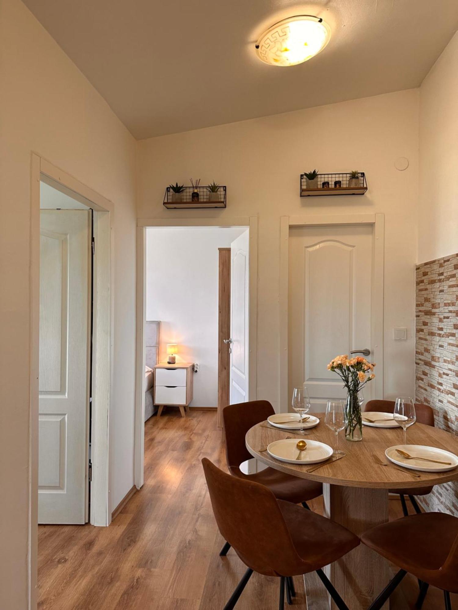 Apartments Roko Pridraga ภายนอก รูปภาพ