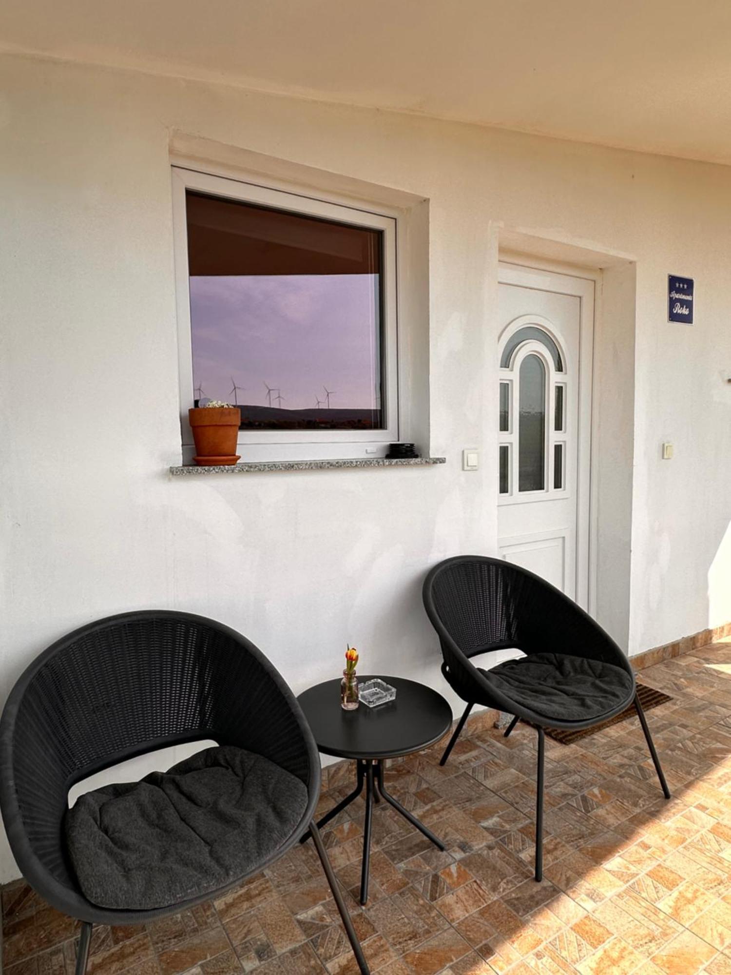 Apartments Roko Pridraga ภายนอก รูปภาพ