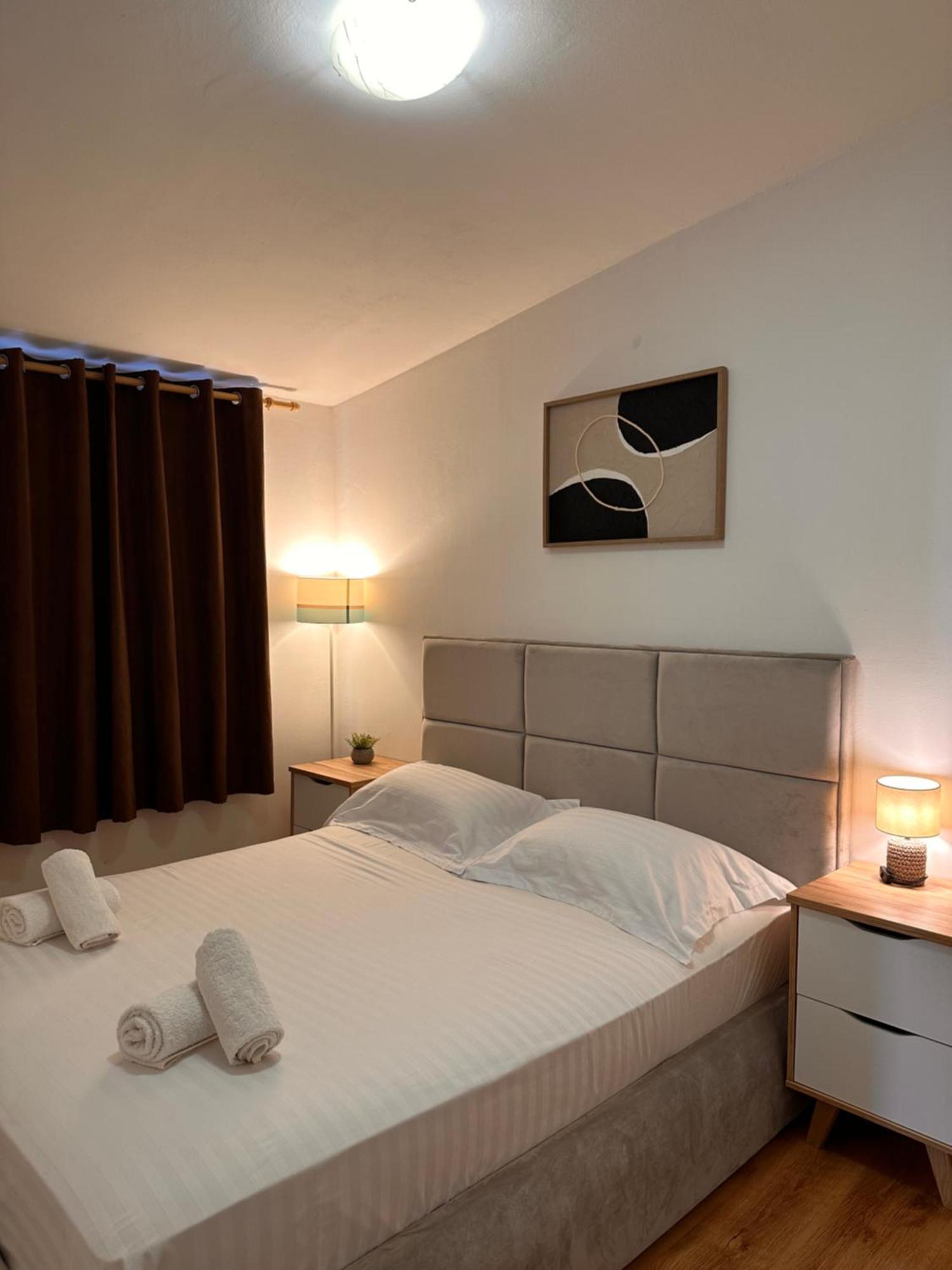 Apartments Roko Pridraga ภายนอก รูปภาพ