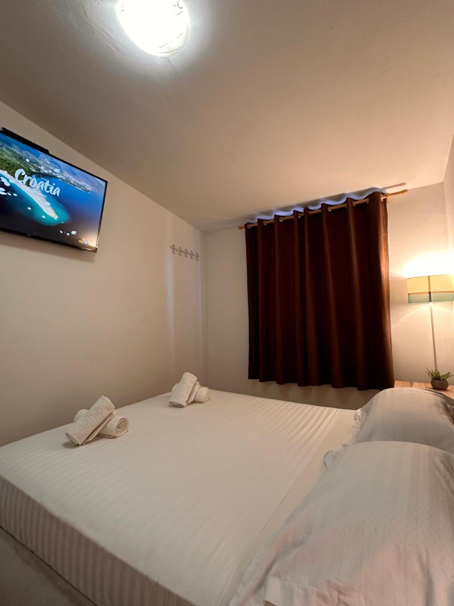 Apartments Roko Pridraga ภายนอก รูปภาพ