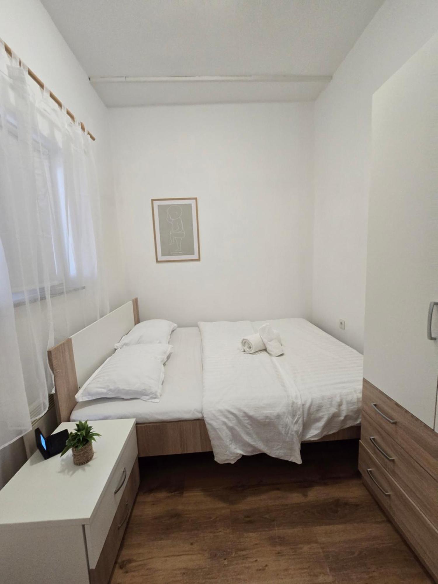 Apartments Roko Pridraga ภายนอก รูปภาพ