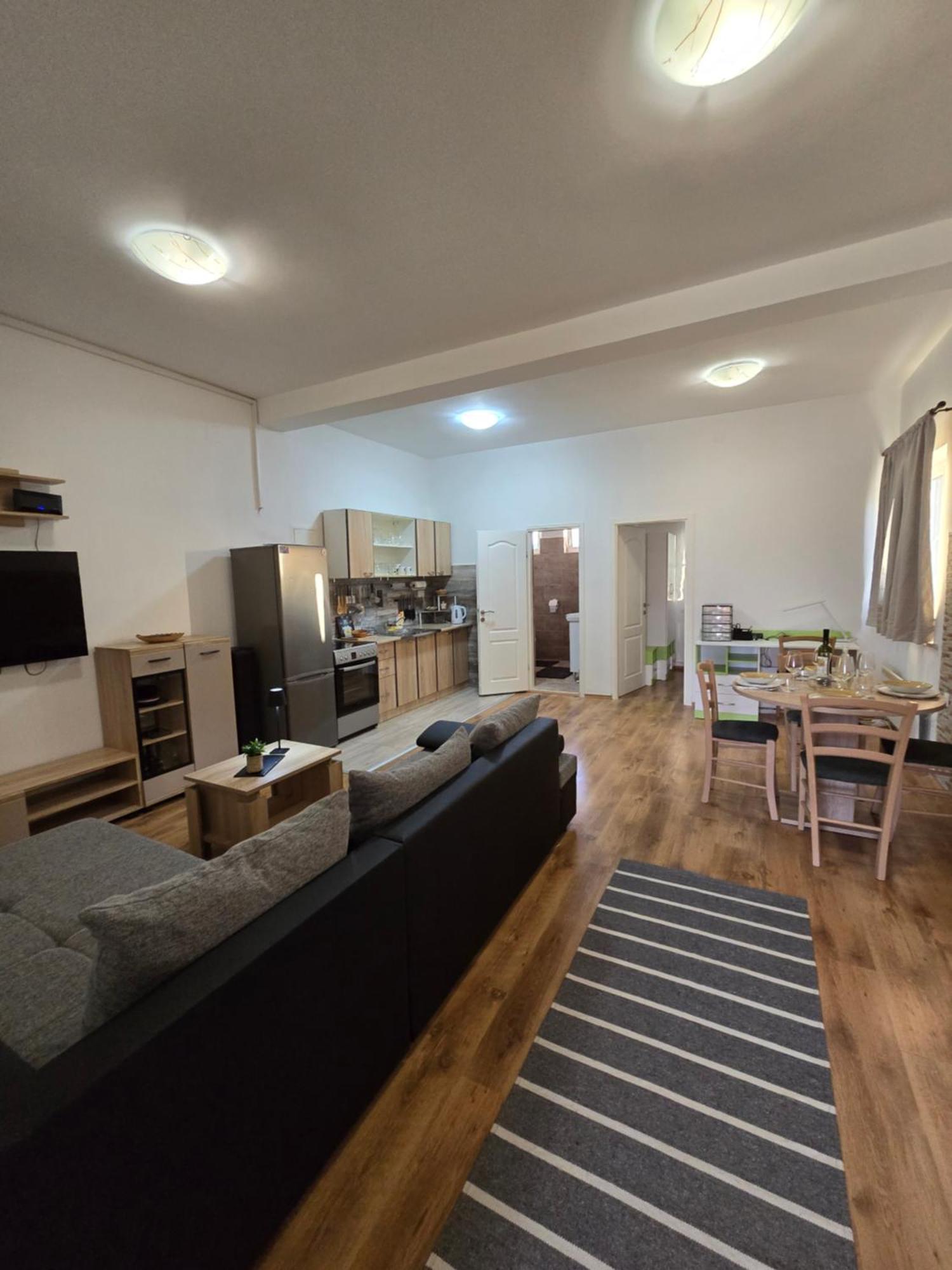 Apartments Roko Pridraga ภายนอก รูปภาพ