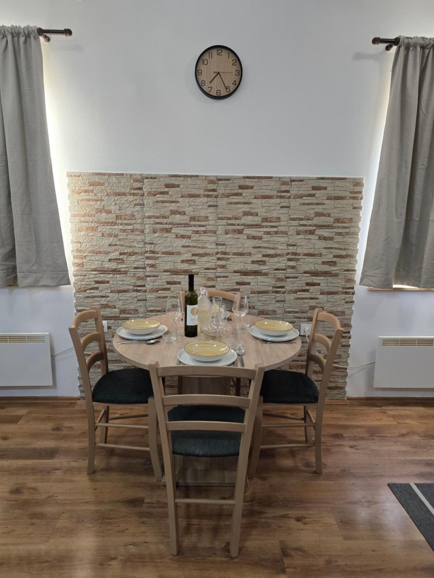 Apartments Roko Pridraga ภายนอก รูปภาพ