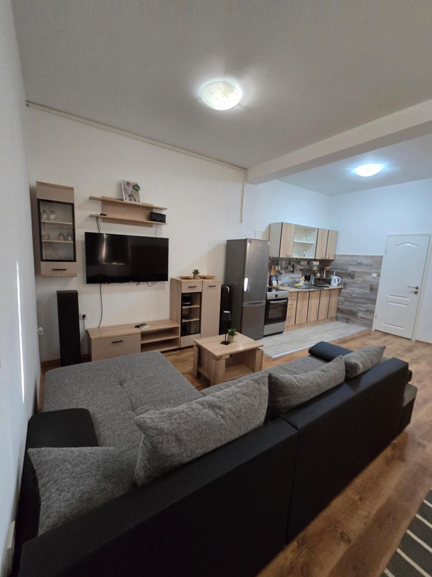 Apartments Roko Pridraga ภายนอก รูปภาพ